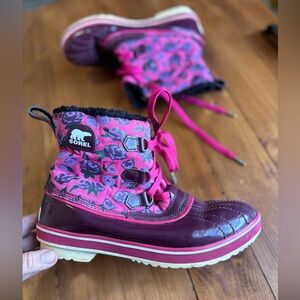 Sorel Pink Plum Duckboots Floral Girls/Womens 7 RARE!